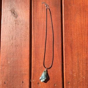 Green zebbra lace agate necklace